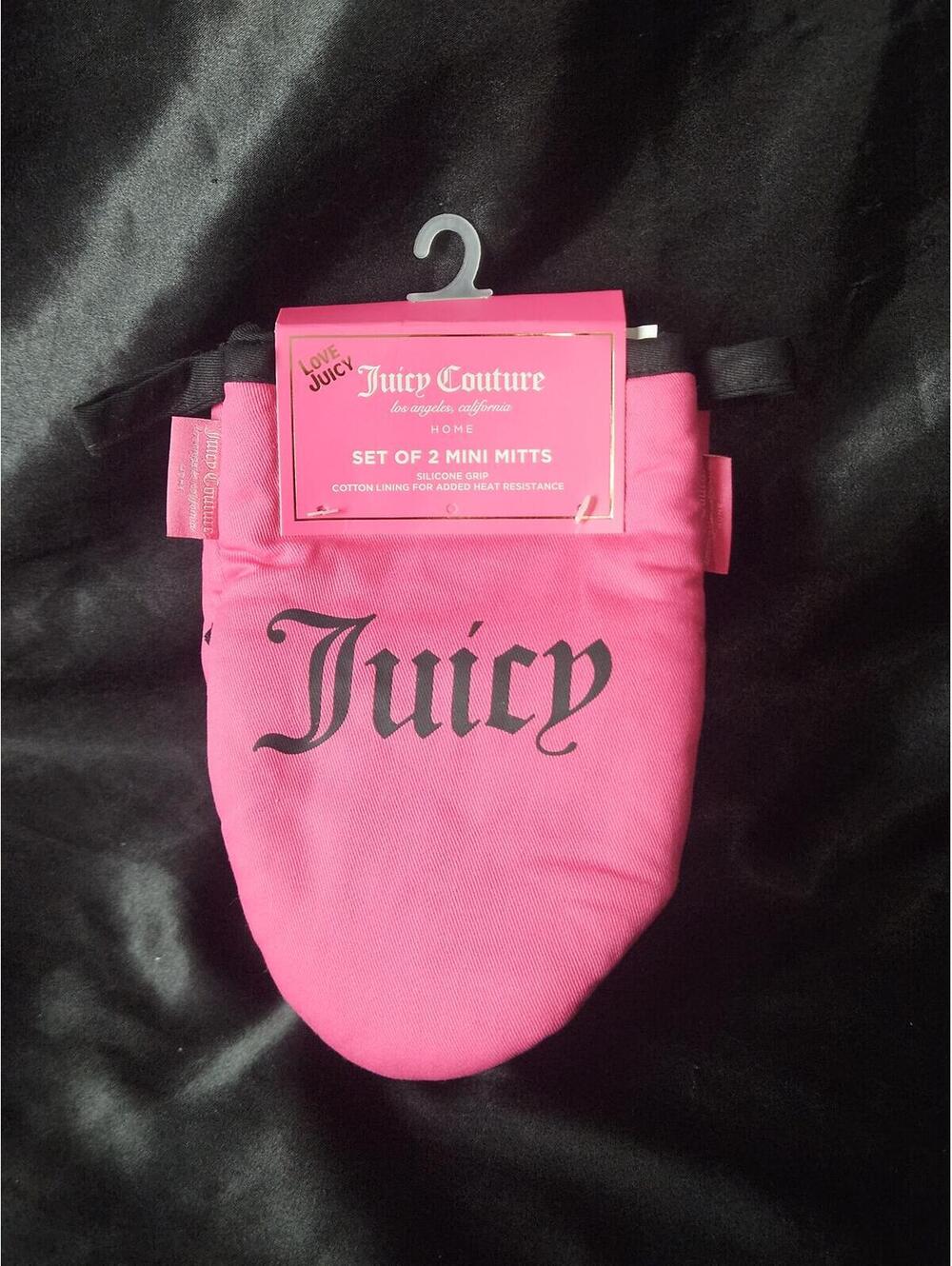 Juicy Couture Set of 2 Mini Oven Mitts Hot Pink Silicone Grip